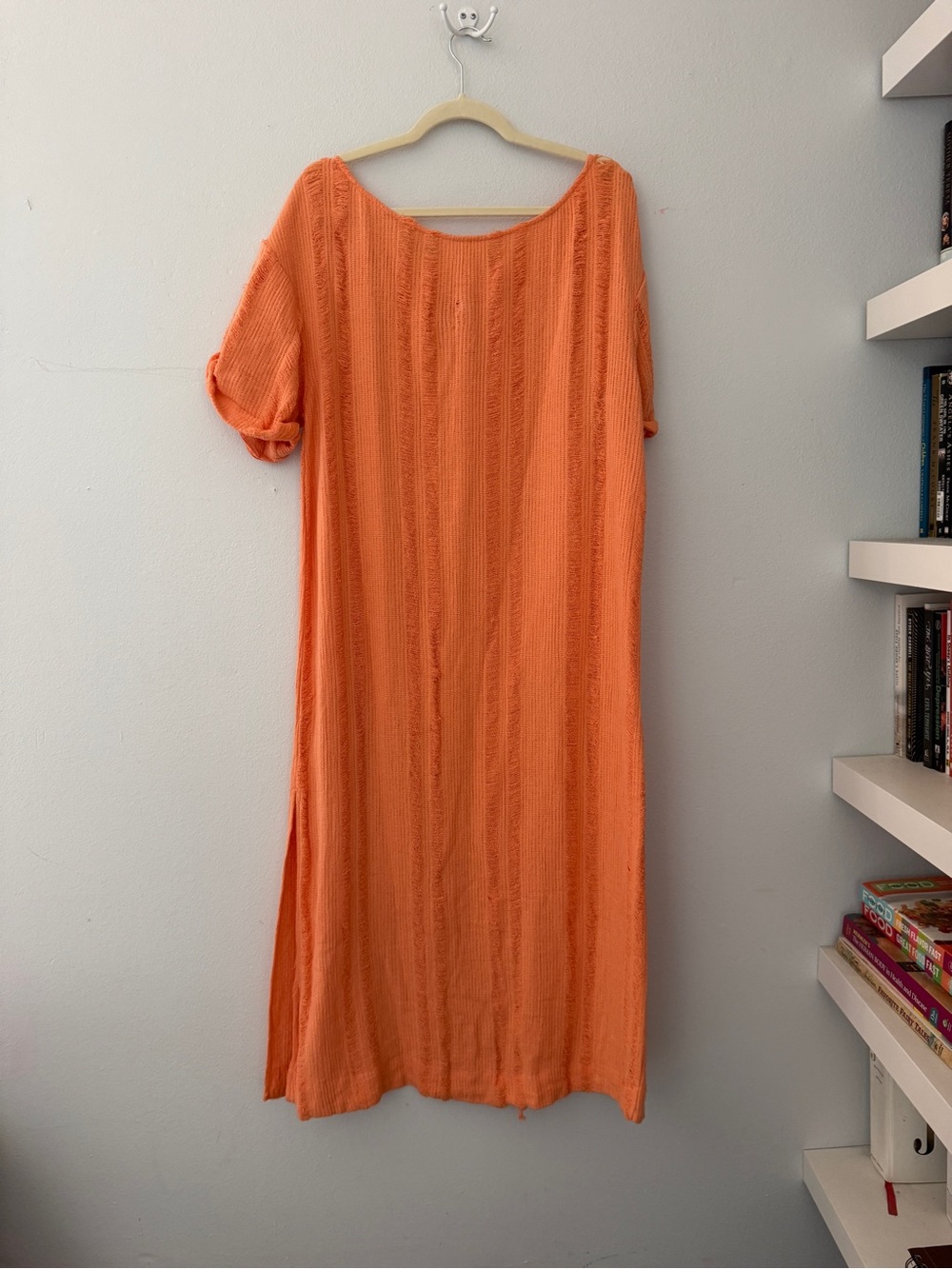 Free People Calypso distressed tee. Peach/Coral NWT Small - Picture 6 of 13